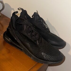 Nike Men's Black Sneakers